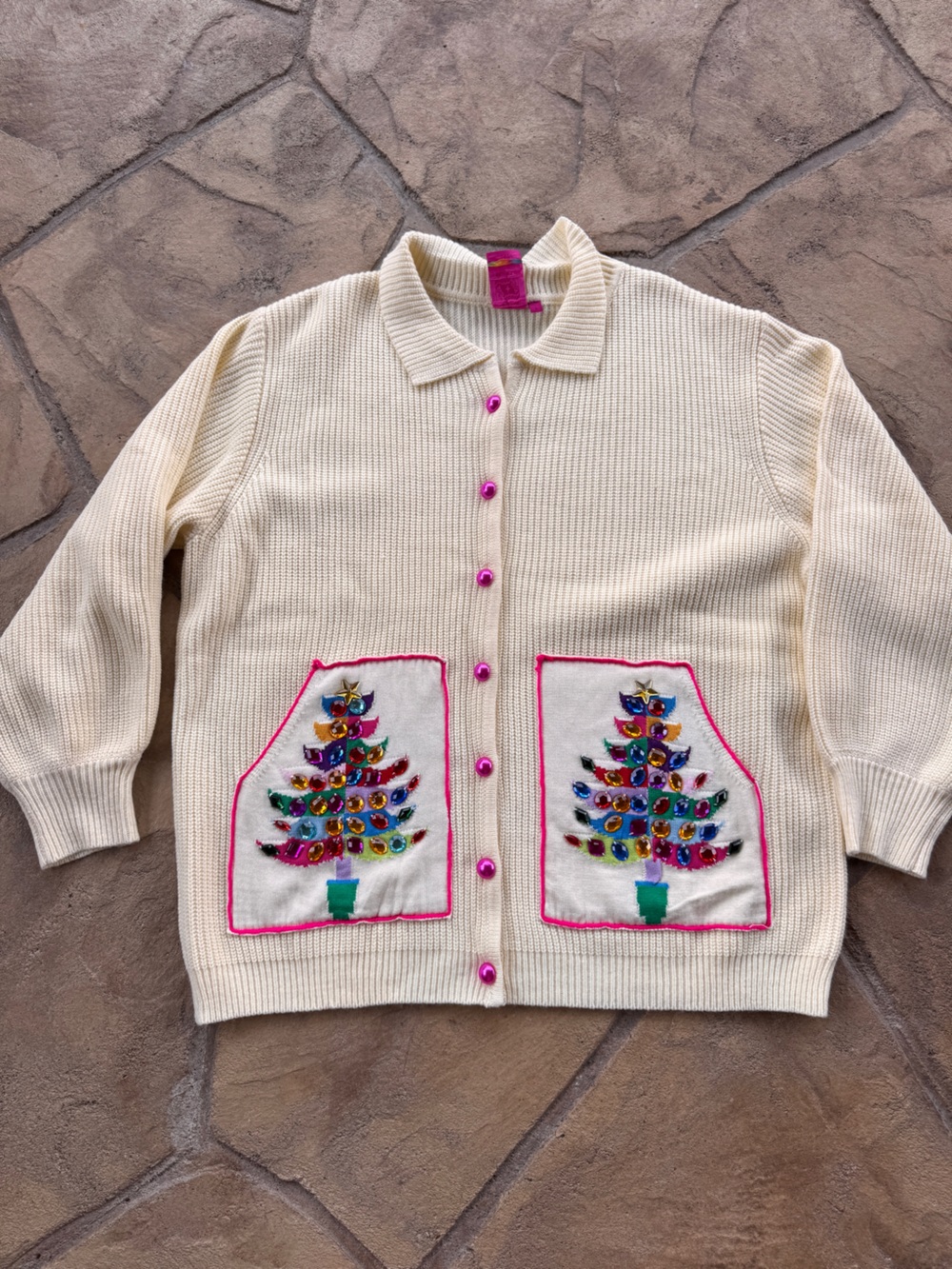 Queen of Sparkles Christmas Tree Rhinestone Pocket Cardigan Sweater Cream L - Picture 10 of 16
